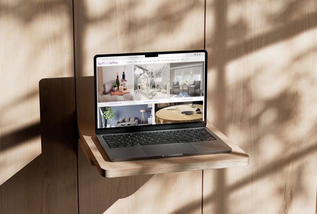 M2 MacBook Air Mockup 04 by Minimal Mockups. Free for personal and commercial use.